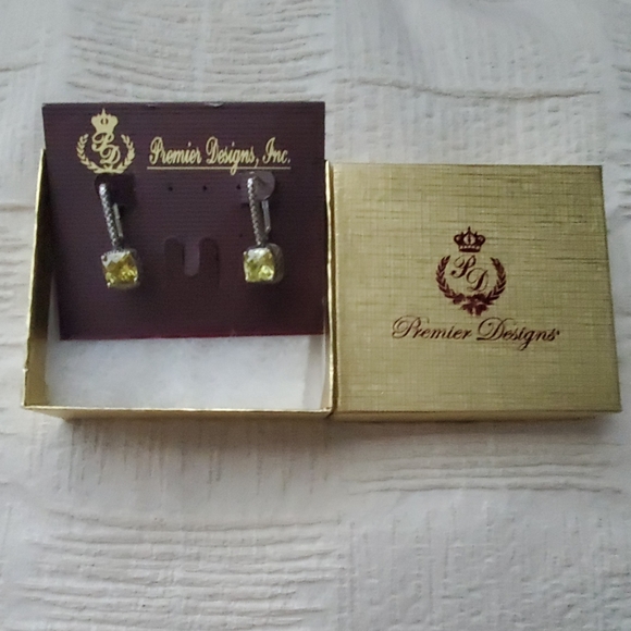 NWT  PREMIER DESIGNS  CITRINE  EARRINGS - Picture 2 of 6